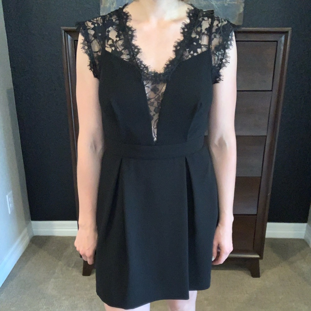 Black BCBG Dress Size 6. Excellent Condition